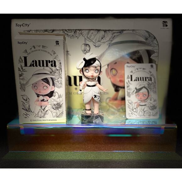 Laura The Charm of Faded Hues Blind Box Whispering Iris - Picture 1 of 3